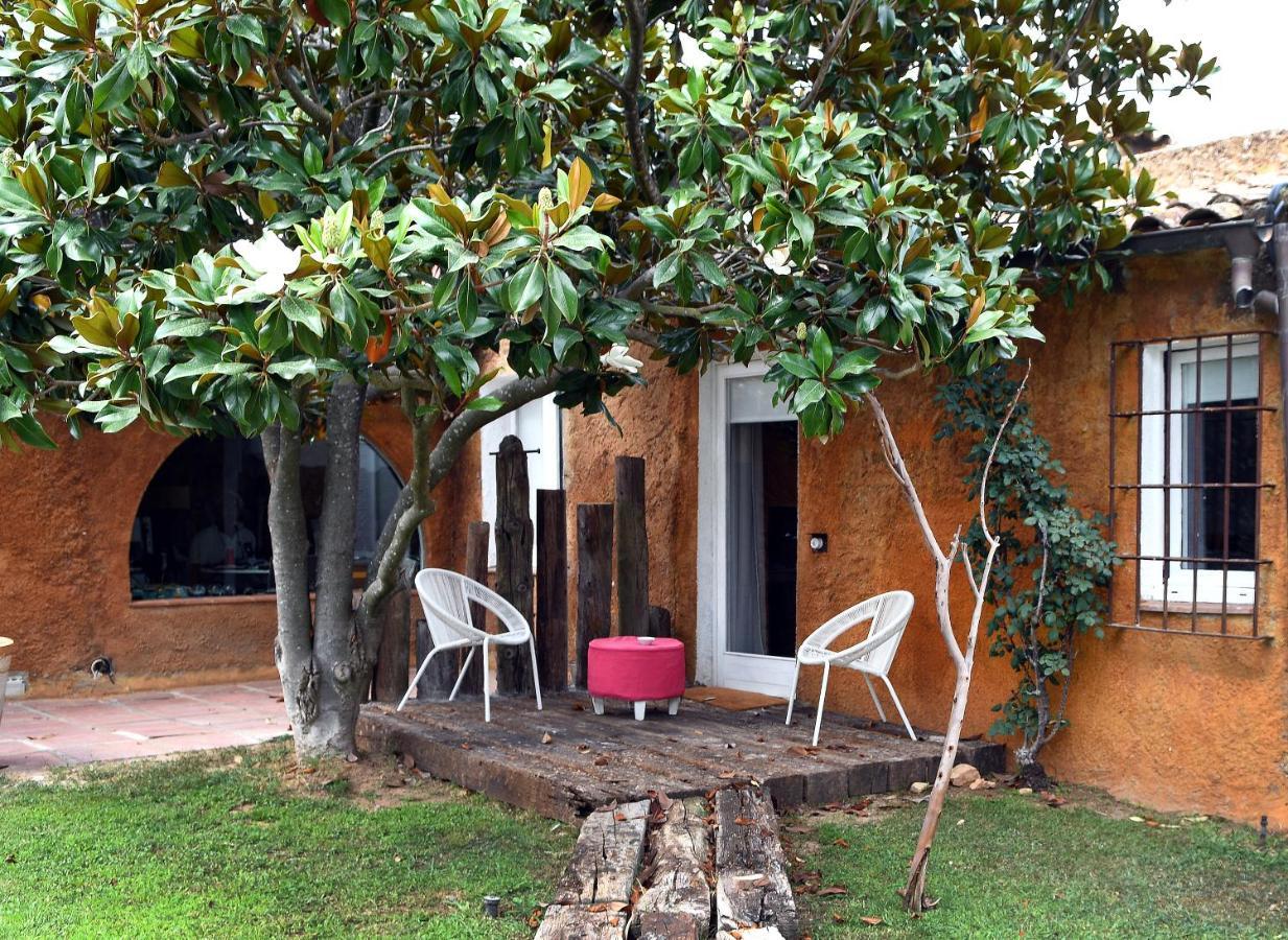 Bed and Breakfast Le Rondini Montrás Exteriér fotografie