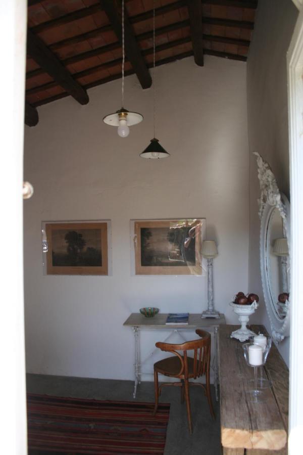 Bed and Breakfast Le Rondini Montrás Exteriér fotografie