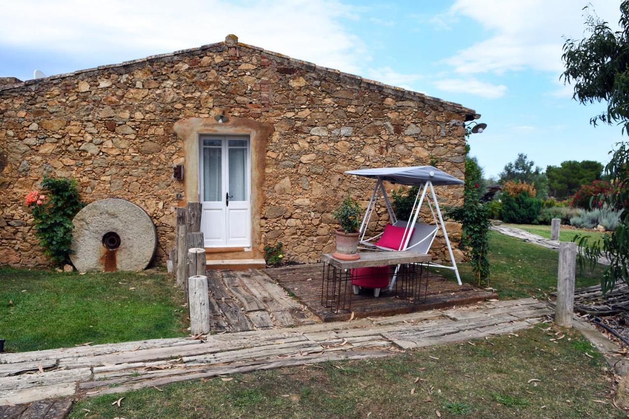 Bed and Breakfast Le Rondini Montrás Exteriér fotografie